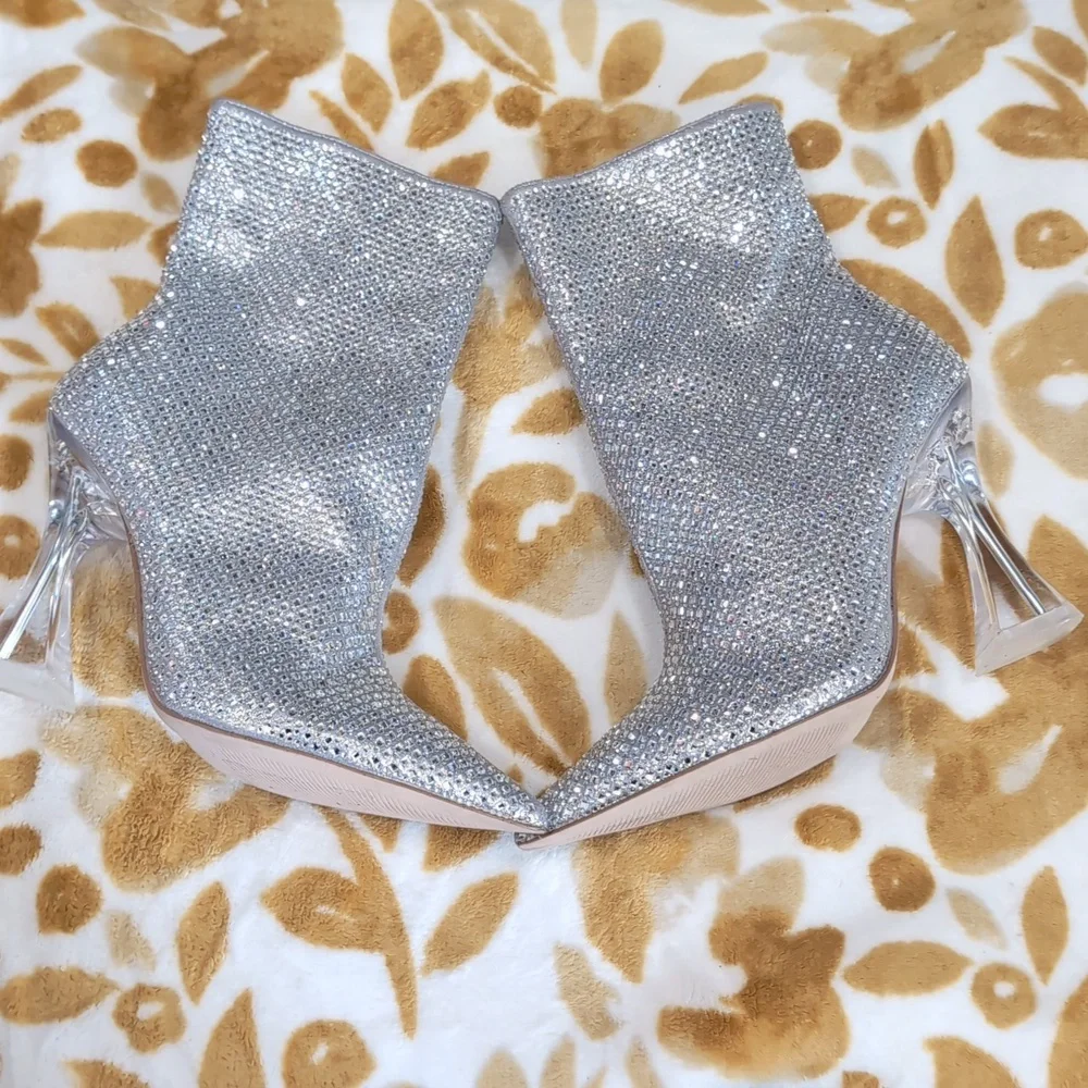 Steve Madden Vivvy Rhinestone Crystal Heel Booties Silver Glam Boots 8M